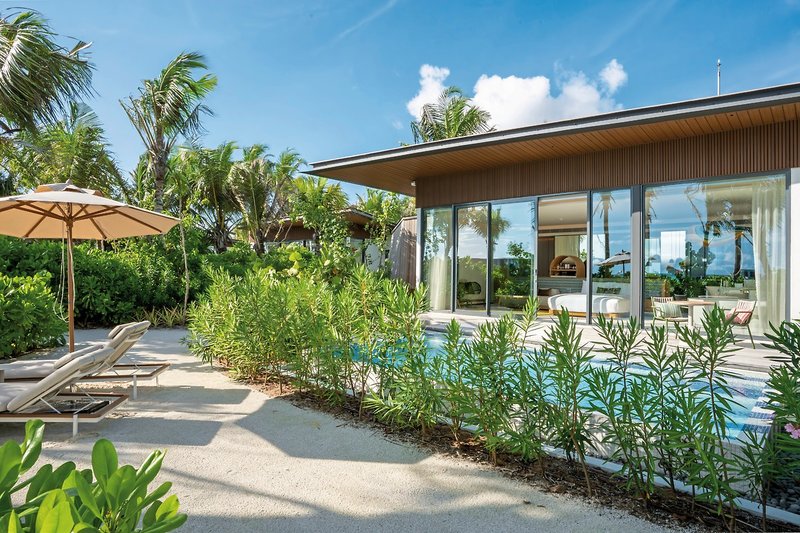 SO/ Maldives 20