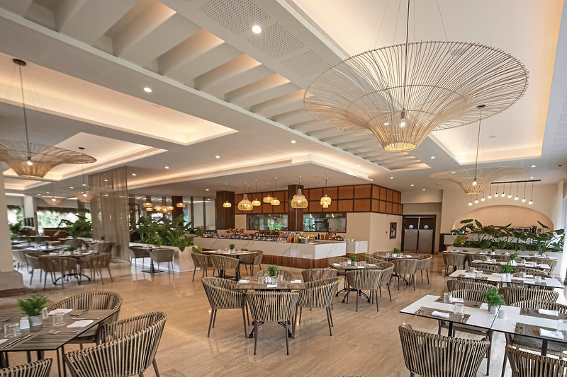 Family Selection at Grand Palladium Kantenah Resort & Spa 8