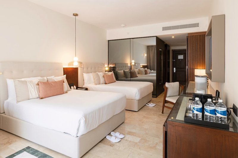 Family Selection at Grand Palladium Kantenah Resort & Spa 11