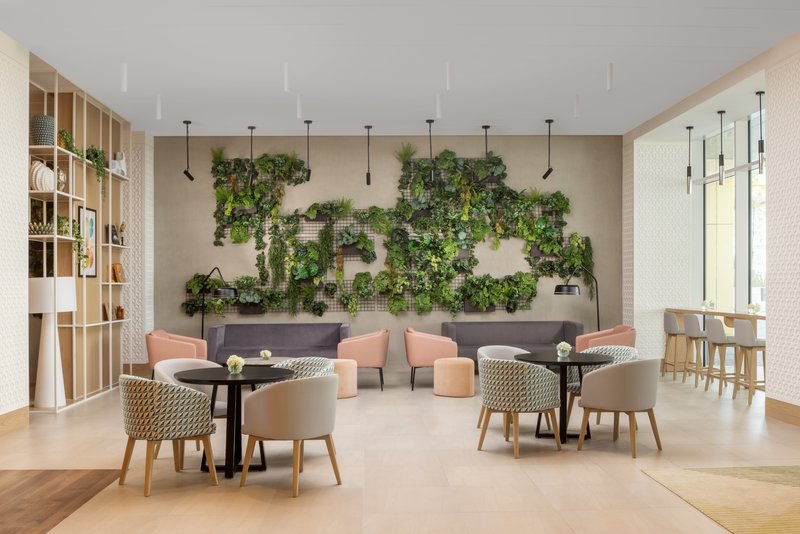 Holiday Inn Dubai Business Bay 4