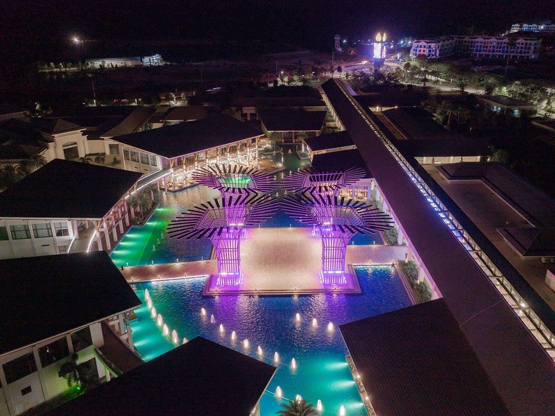 Wyndham Garden Grandworld 14