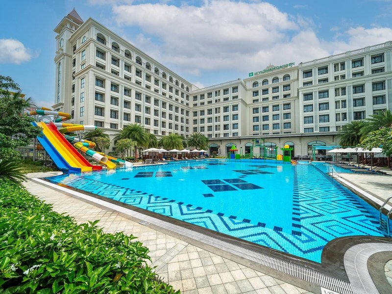 Wyndham Garden Grandworld 17