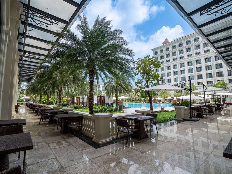 Wyndham Garden Grandworld 18