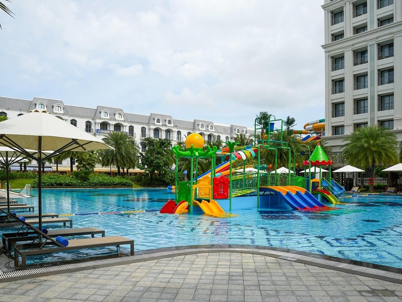 Wyndham Garden Grandworld 19