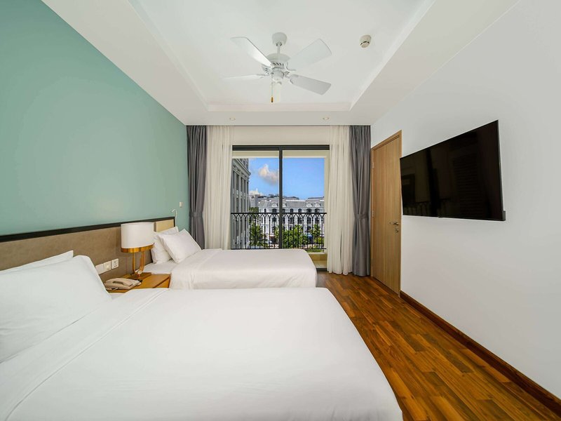 Wyndham Garden Grandworld 45