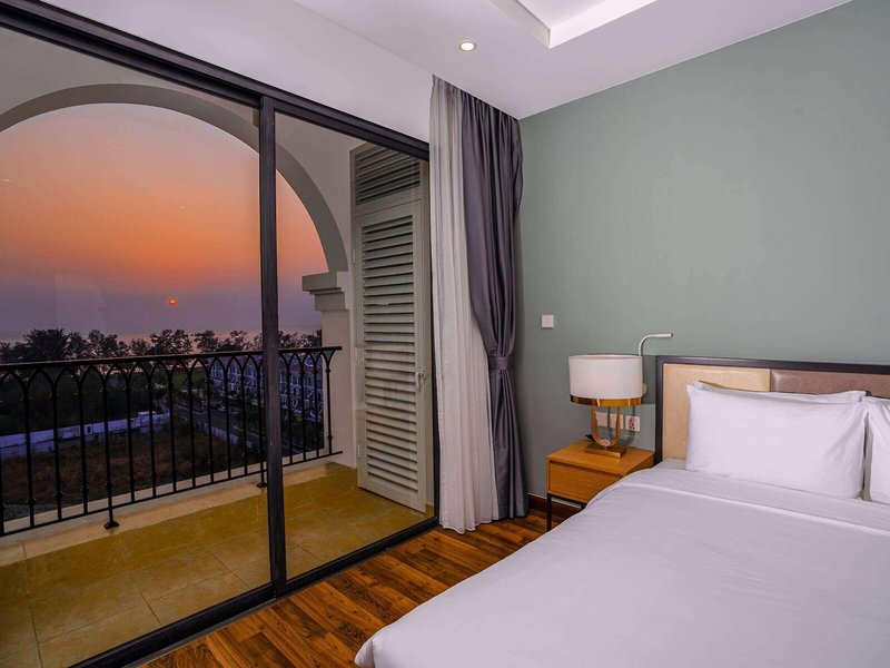 Wyndham Garden Grandworld 49