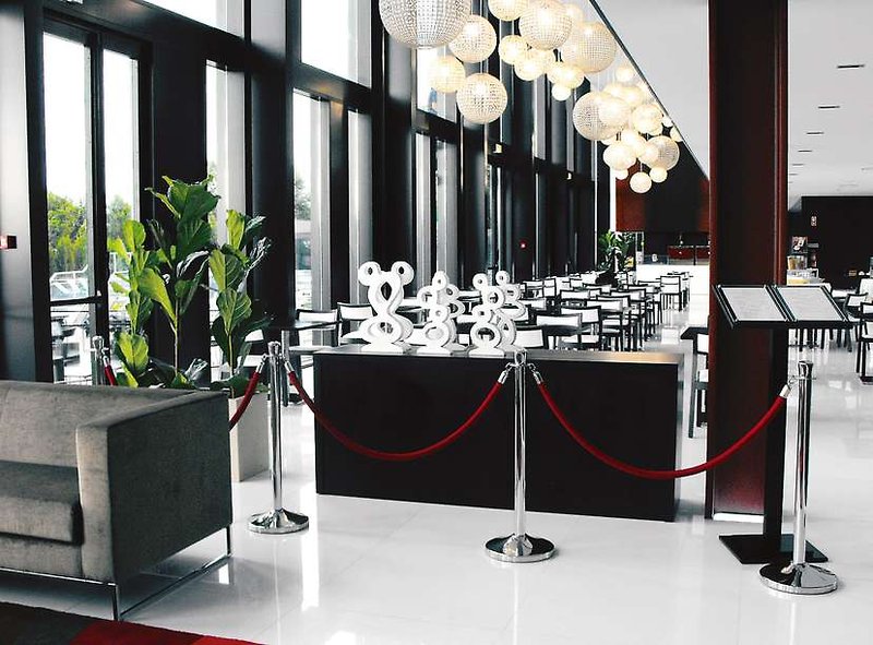 Axis Viana Business & Spa Hotel 6