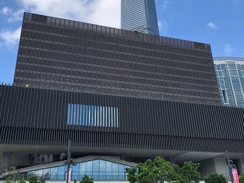 Holiday Inn Golden Mile 4