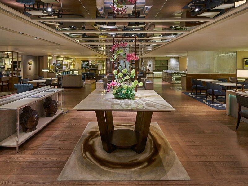 Holiday Inn Golden Mile 6