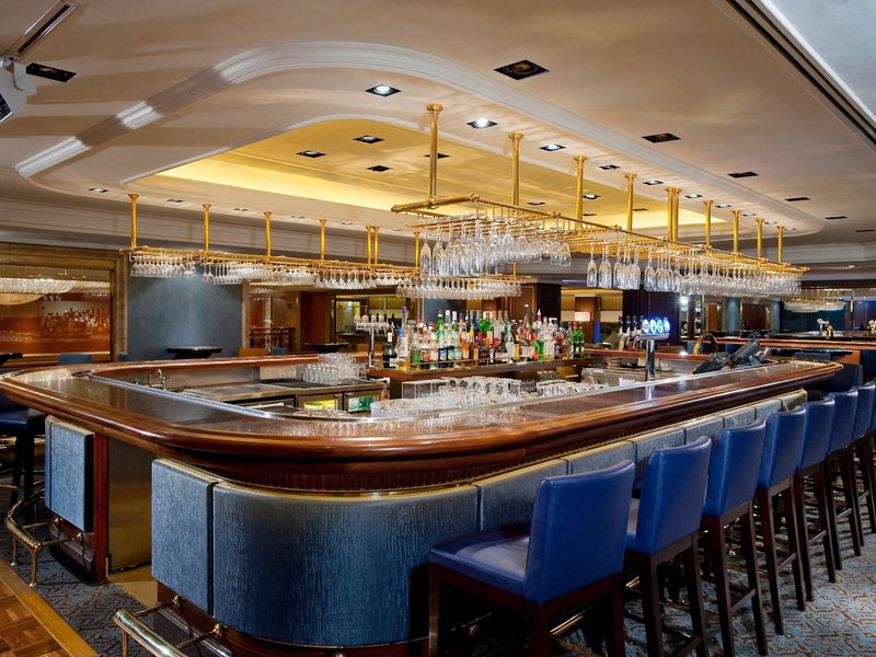 Holiday Inn Golden Mile 15