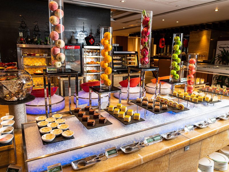 Holiday Inn Golden Mile 22