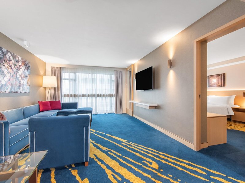 Holiday Inn Golden Mile 28