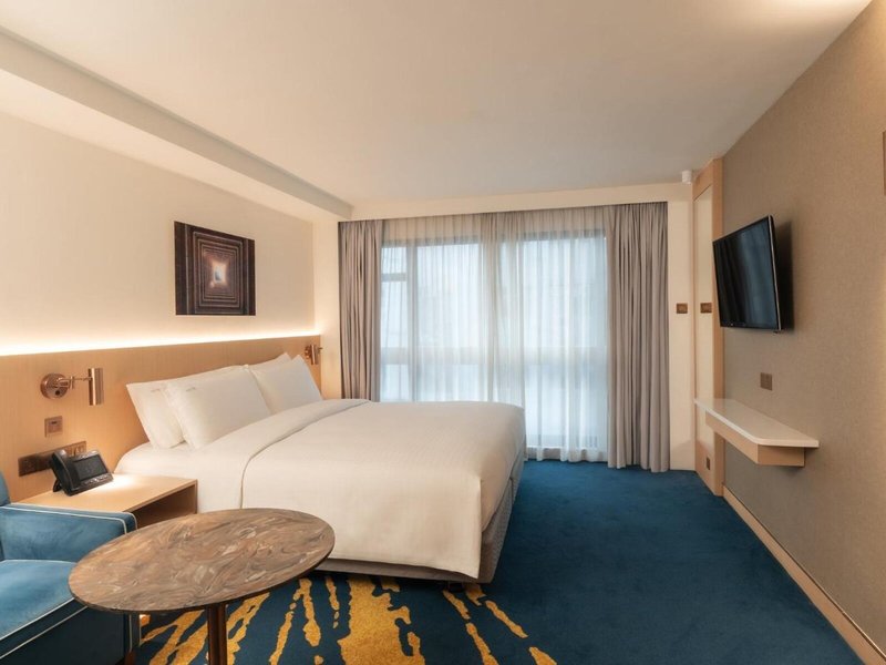 Holiday Inn Golden Mile 29