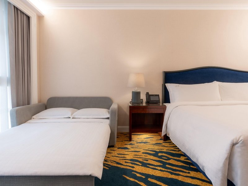 Holiday Inn Golden Mile 40