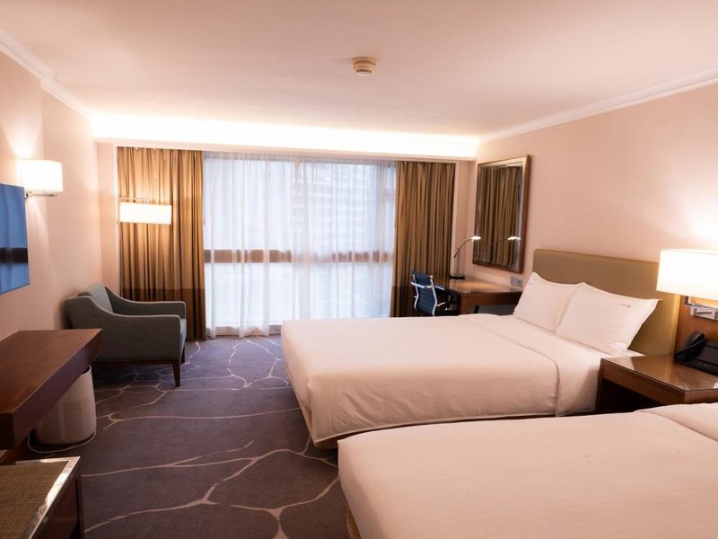 Holiday Inn Golden Mile 45