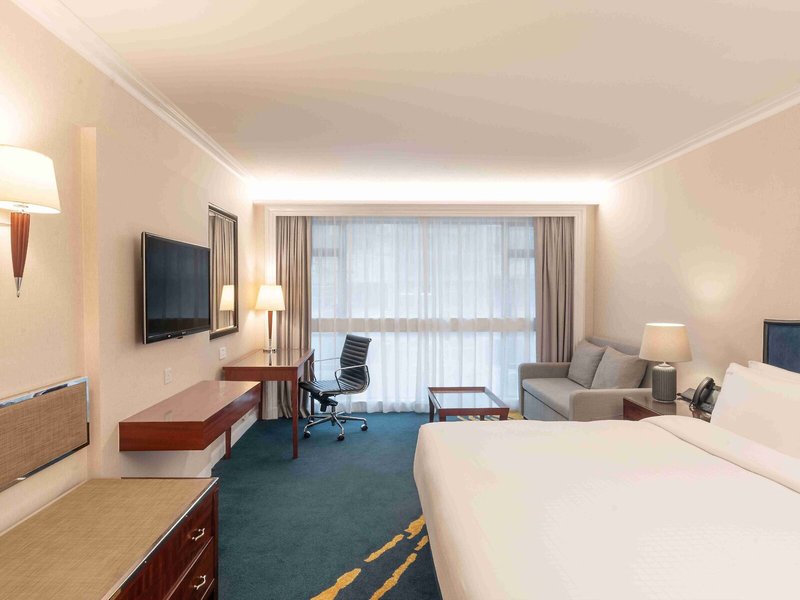 Holiday Inn Golden Mile 46