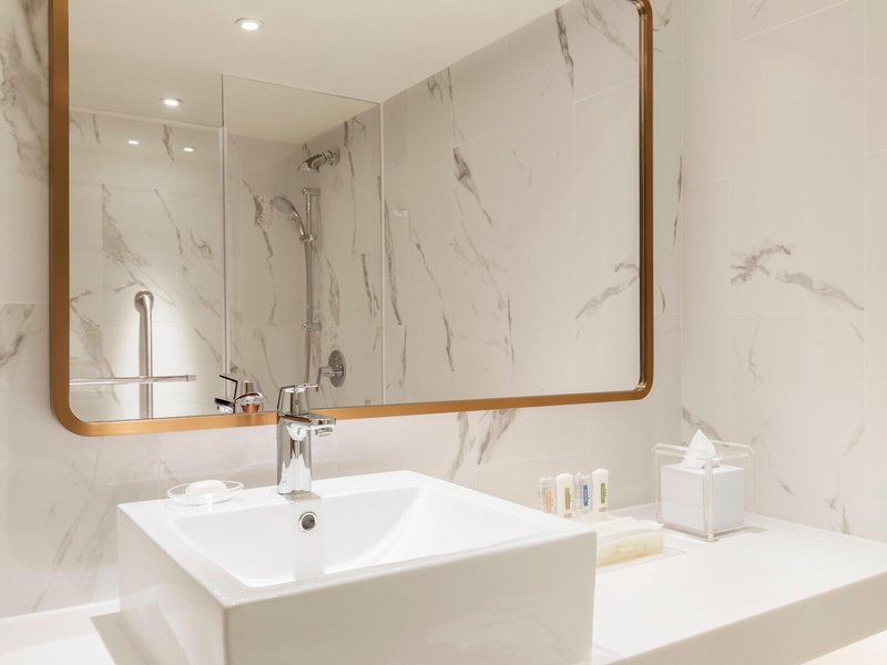 Holiday Inn Golden Mile 50