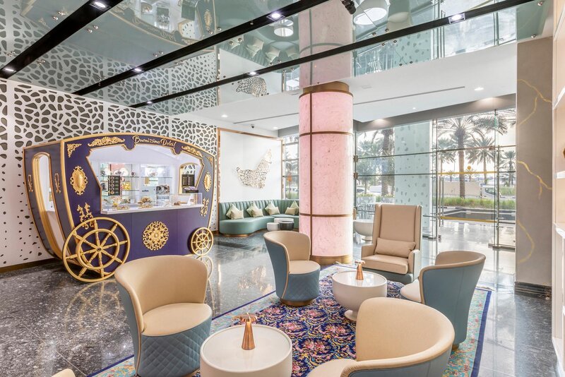 Golden Sands Hotel Creek 16