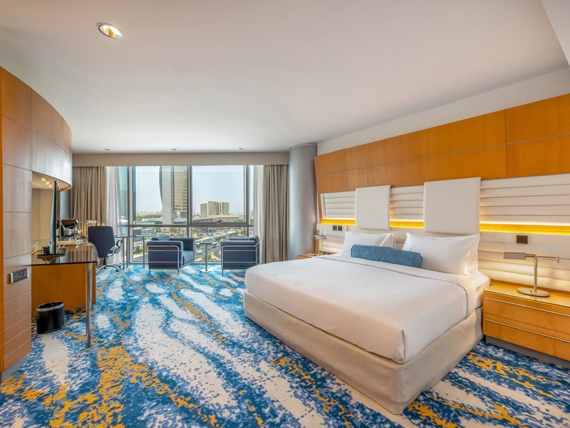 Hilton Dubai Creek 27