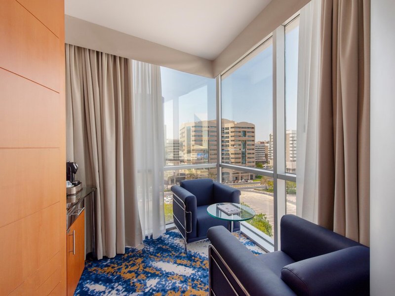 Hilton Dubai Creek 32