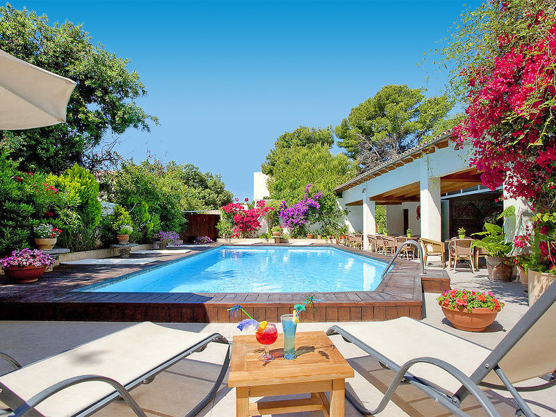 Petit Garden Hotel by Flacalco 13