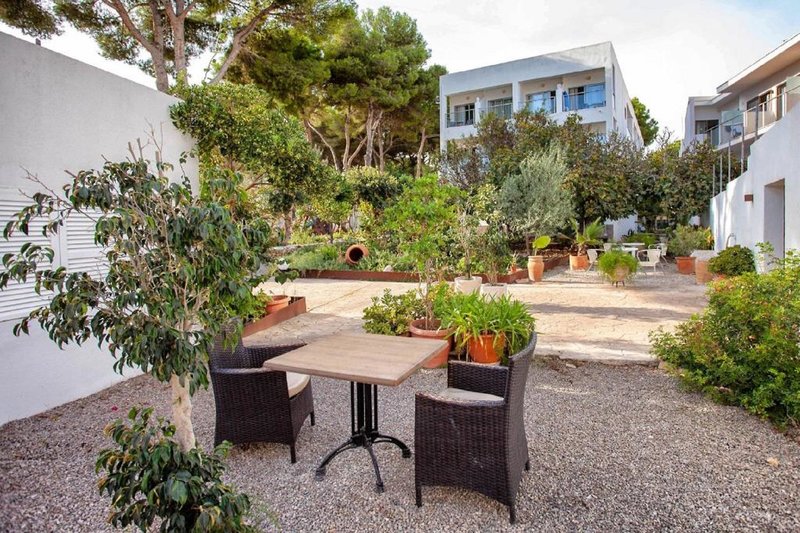 Petit Garden Hotel by Flacalco 1