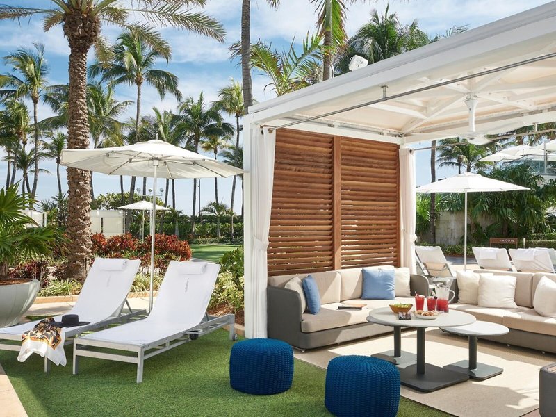 Fontainebleau Miami Beach 14