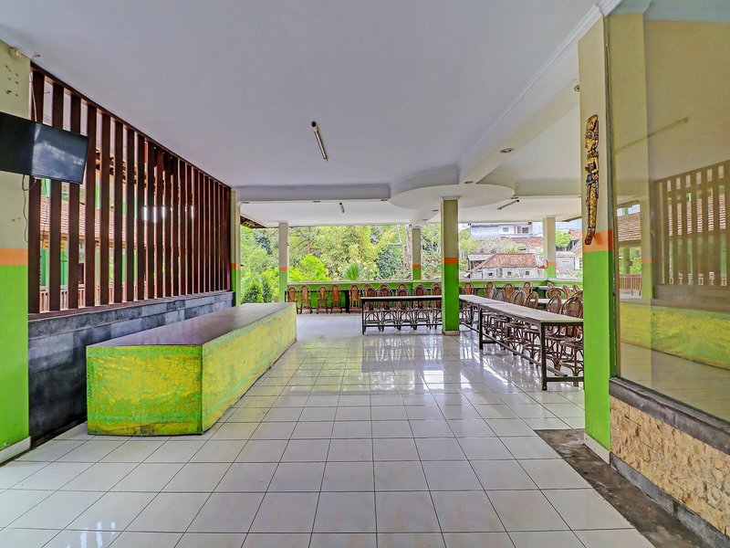 Batukaru Garden Hotel By OYO 11