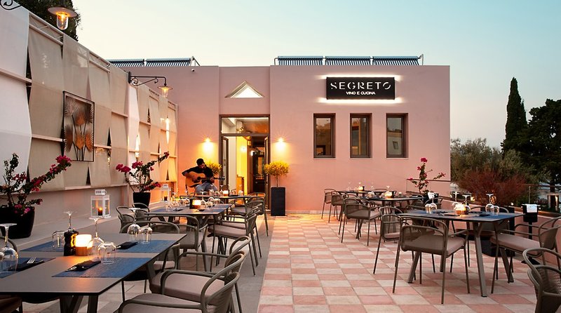 Porto Galini Seaside Resort & Spa 8