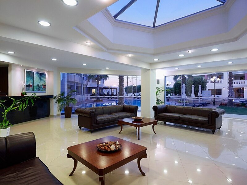 Molos Bay 15