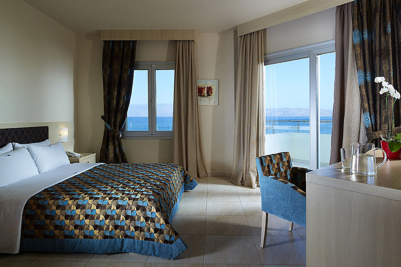 Molos Bay 5