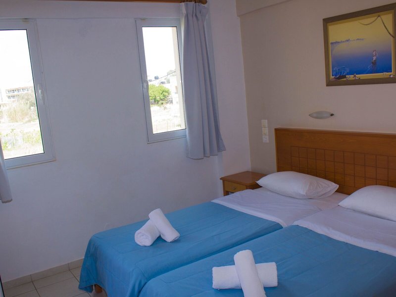 Sunshine Studios & Apartments 12