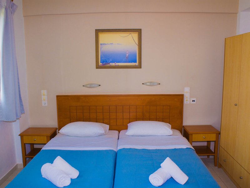 Sunshine Studios & Apartments 15