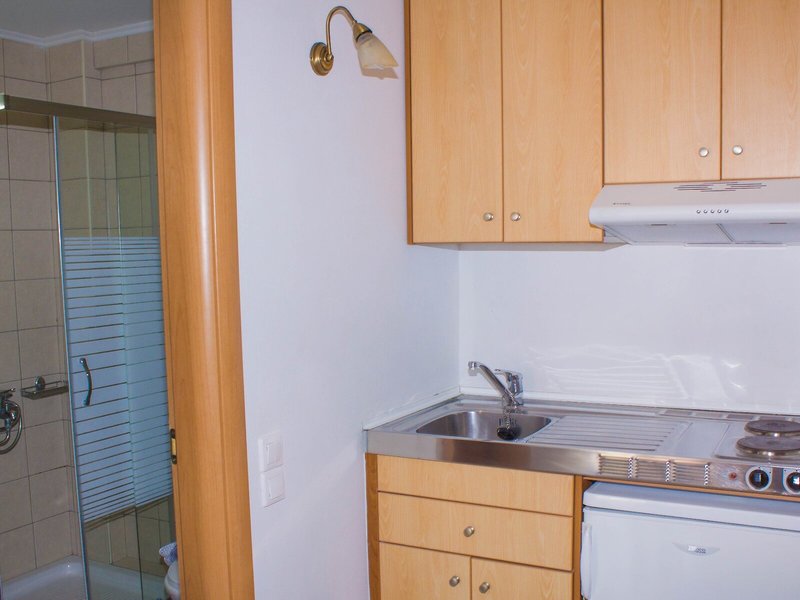 Sunshine Studios & Apartments 17