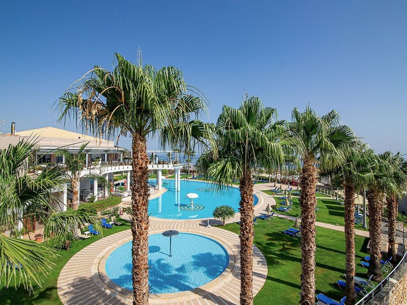 Royal Heights Resort 13