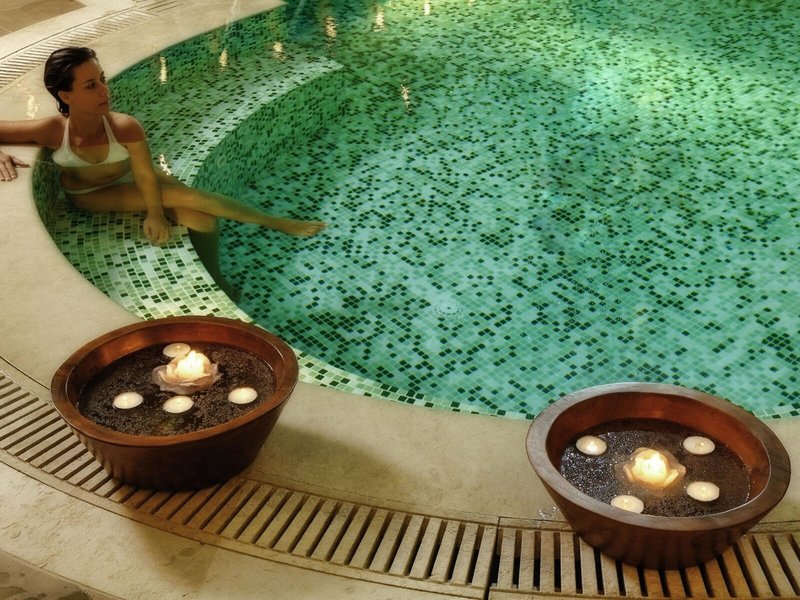 Royal Heights Resort 23