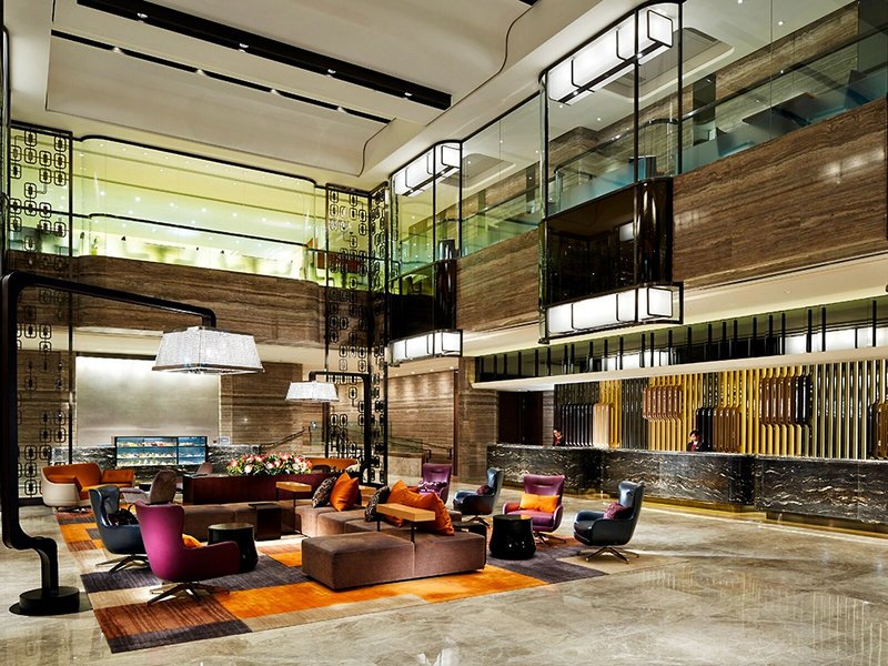 Royal Plaza 9