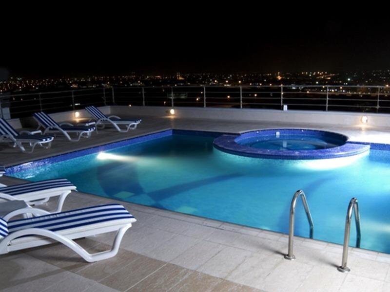 Grandeur Hotel 4
