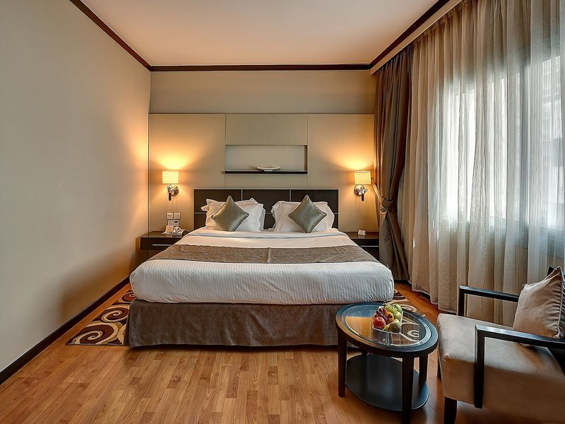 Grandeur Hotel 38