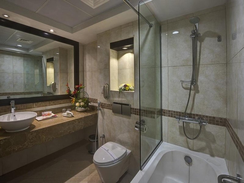 Grandeur Hotel 42