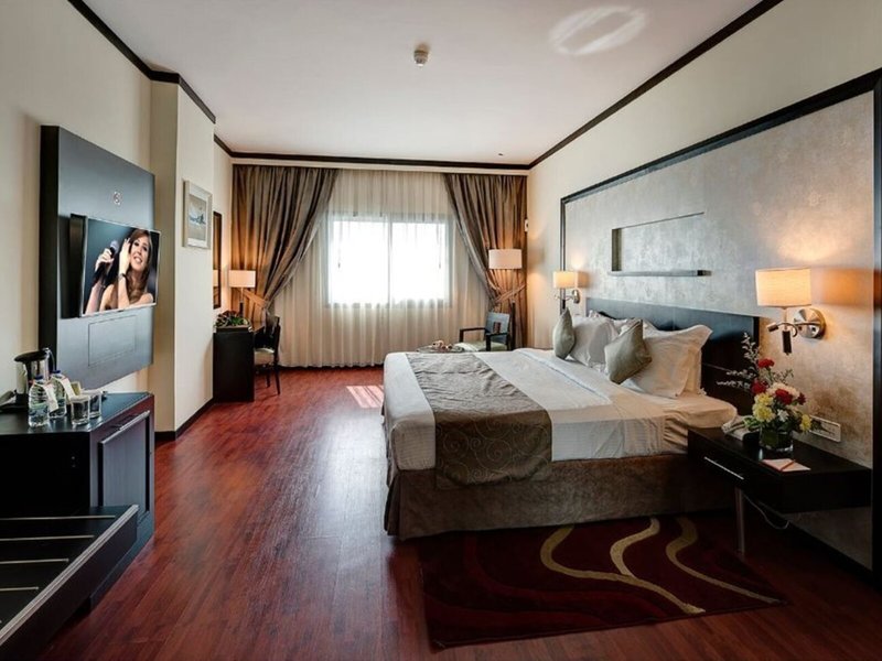 Grandeur Hotel 45