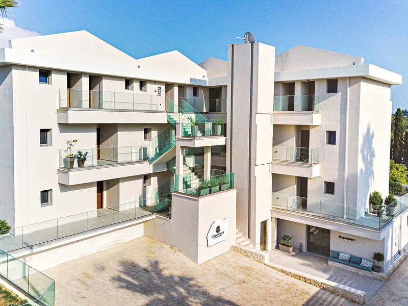 Hidden Cove 1