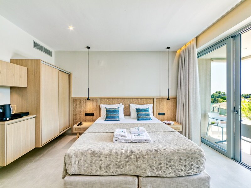 Hidden Cove 21