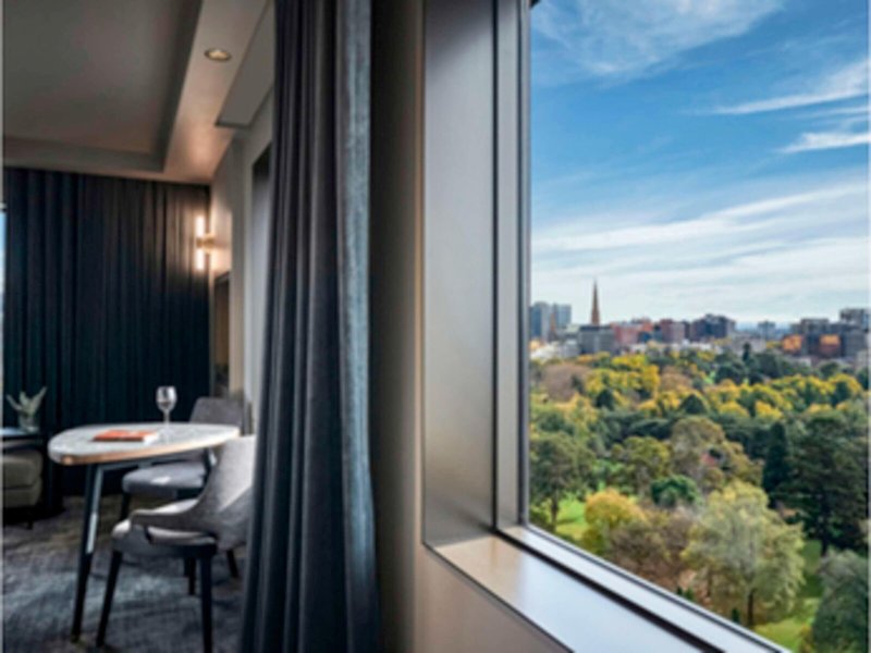 Pullman Melbourne On The Park 1