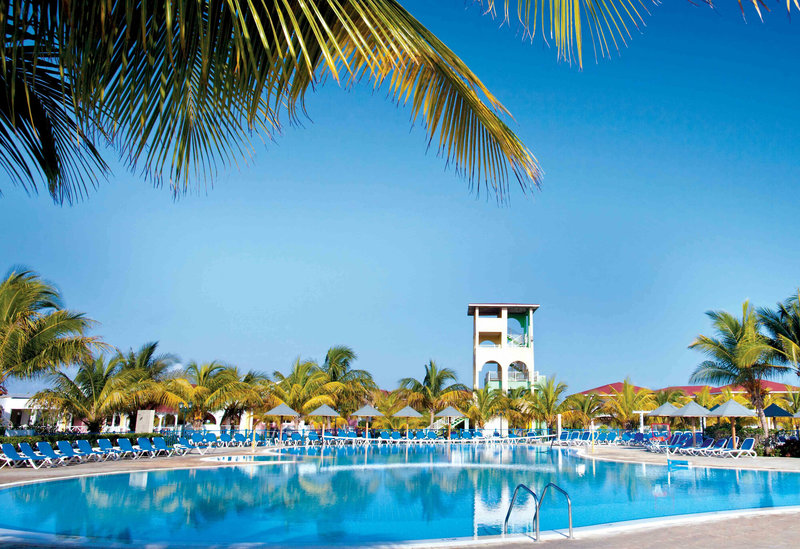 Memories Caribe Beach Resort 1