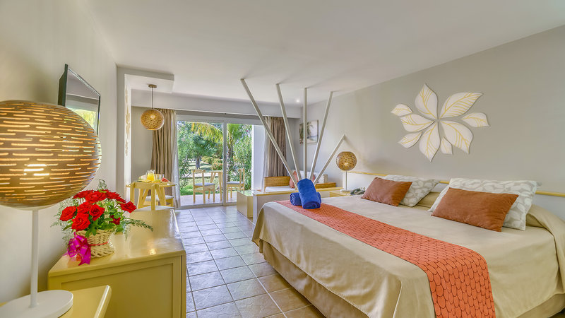 Memories Caribe Beach Resort 6