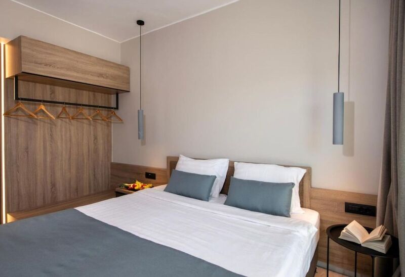 Mare Garden Hotel 7