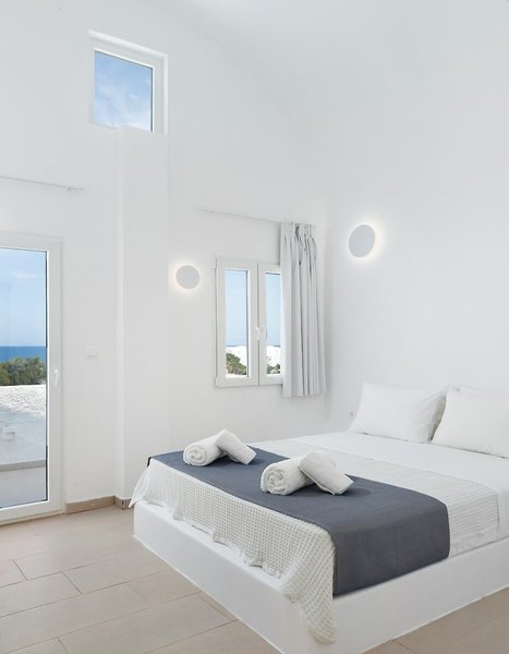 Voca Hotel & Suites 18