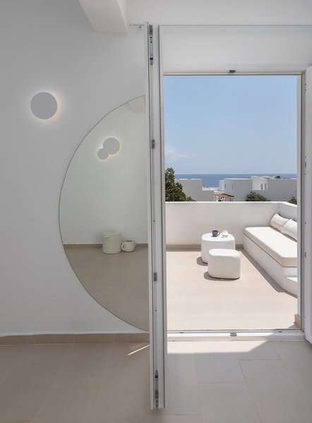 Voca Hotel & Suites 26