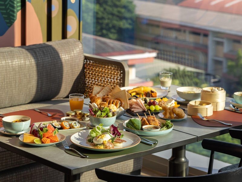 Eastin Grand Hotel Phayathai 23